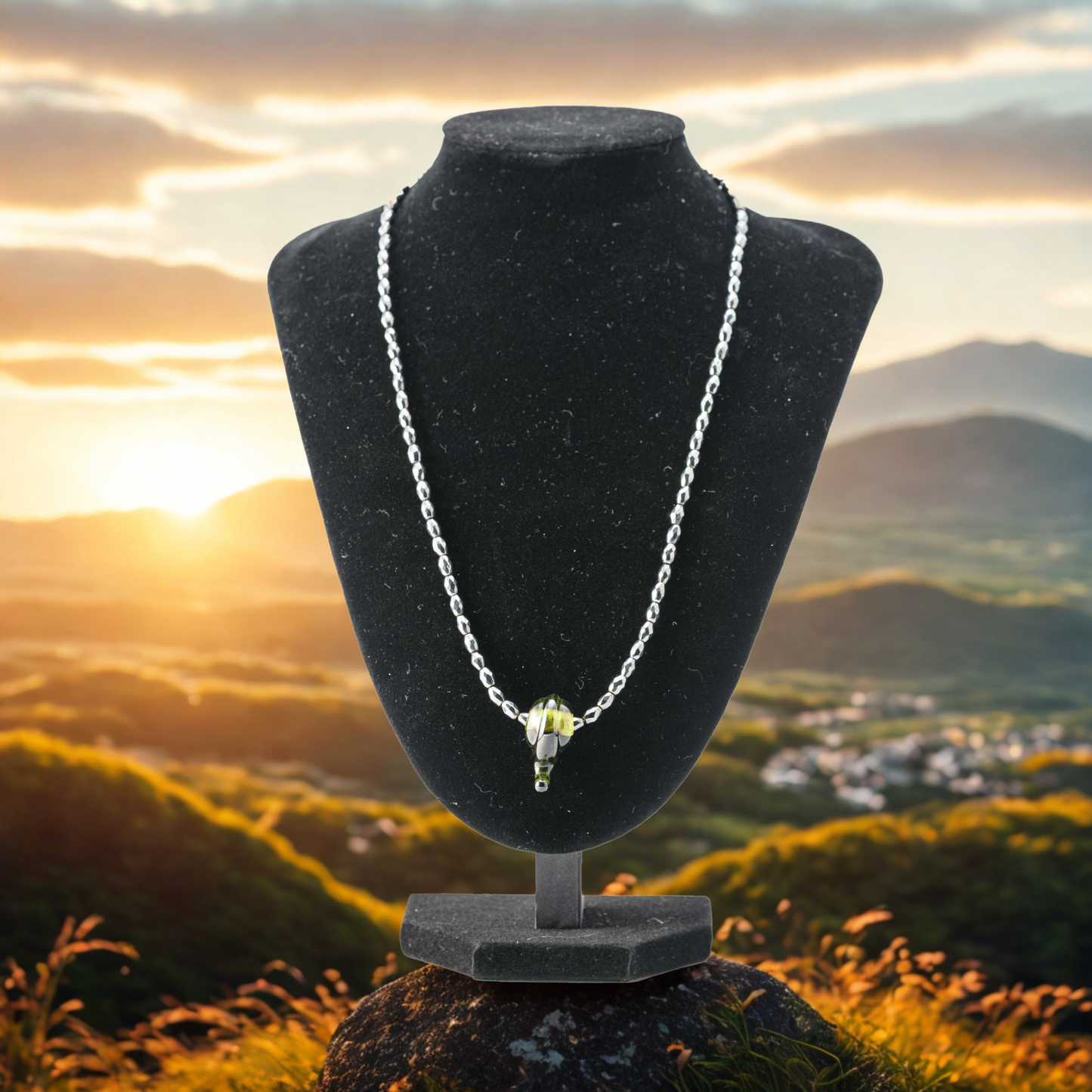 共鳴波動 磁気ネックレス